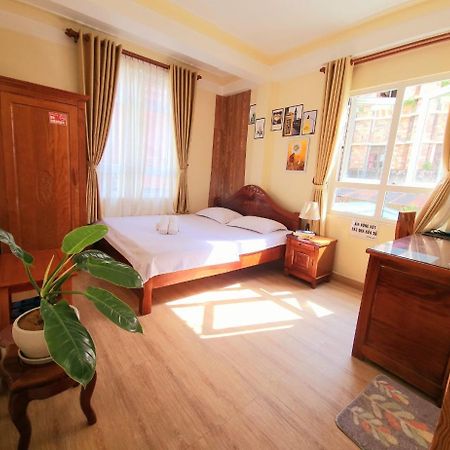 דה לאט Binh Dao Hotel - Khach San Ngay Trung Tam Gia Re מראה חיצוני תמונה