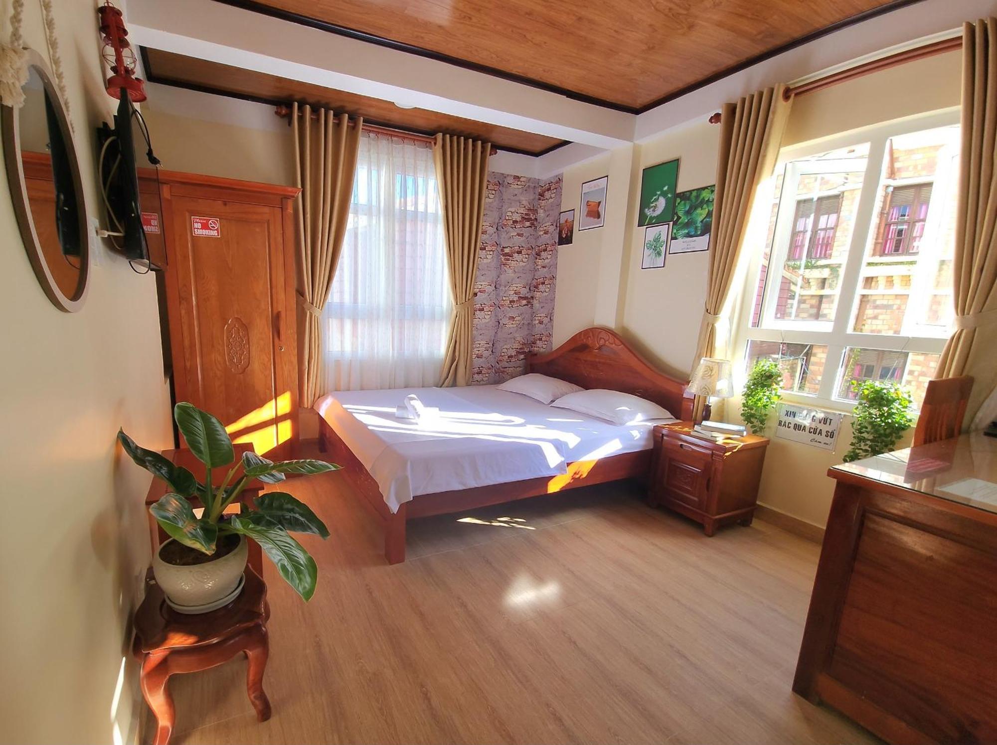 דה לאט Binh Dao Hotel - Khach San Ngay Trung Tam Gia Re מראה חיצוני תמונה