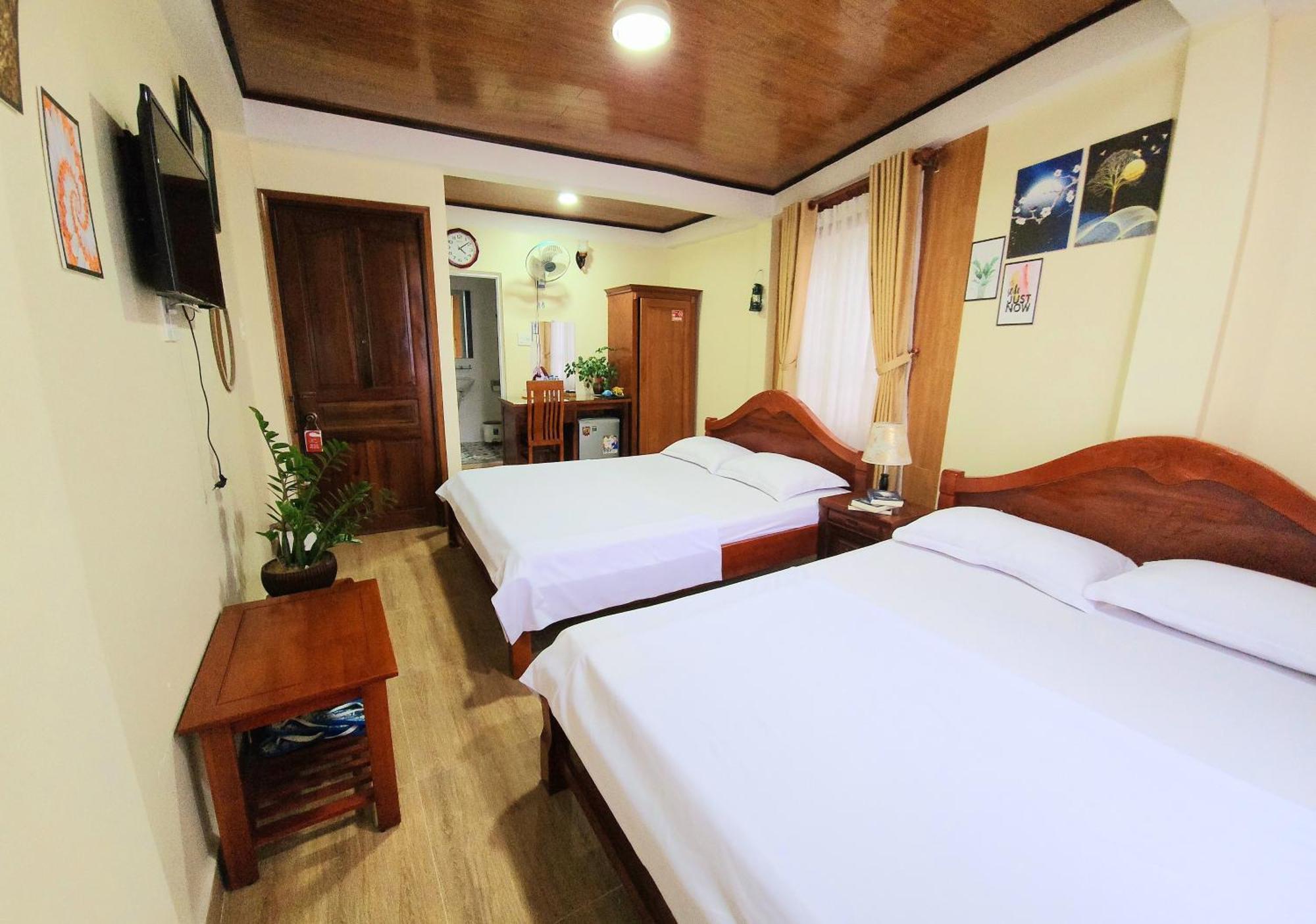 דה לאט Binh Dao Hotel - Khach San Ngay Trung Tam Gia Re מראה חיצוני תמונה