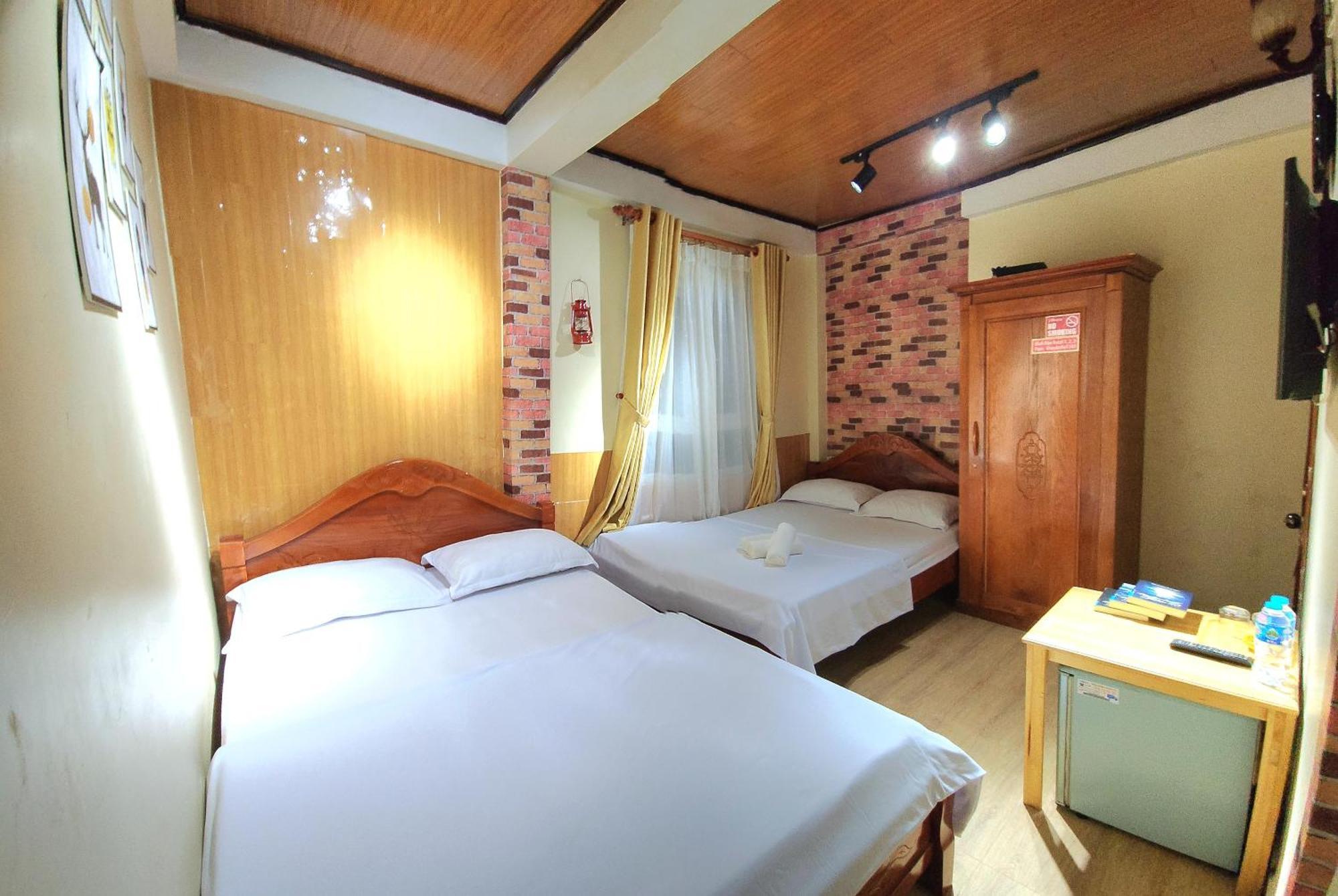 דה לאט Binh Dao Hotel - Khach San Ngay Trung Tam Gia Re מראה חיצוני תמונה