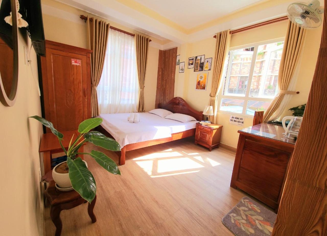 דה לאט Binh Dao Hotel - Khach San Ngay Trung Tam Gia Re מראה חיצוני תמונה