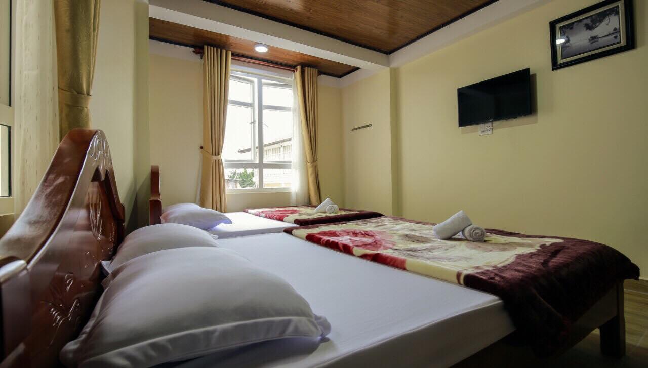 דה לאט Binh Dao Hotel - Khach San Ngay Trung Tam Gia Re מראה חיצוני תמונה